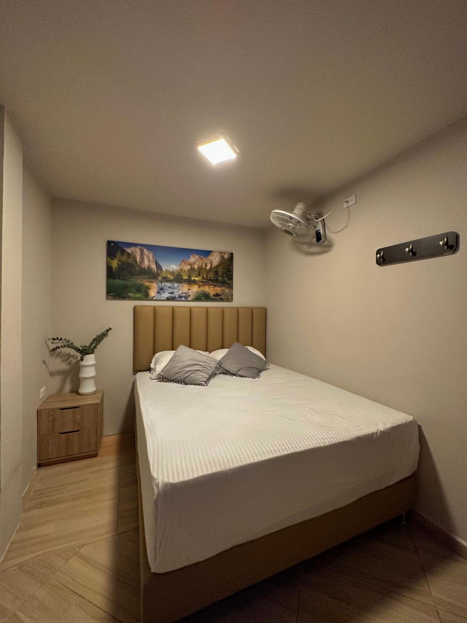 Hotel Bali At Poblado Medellín Kültér fotó